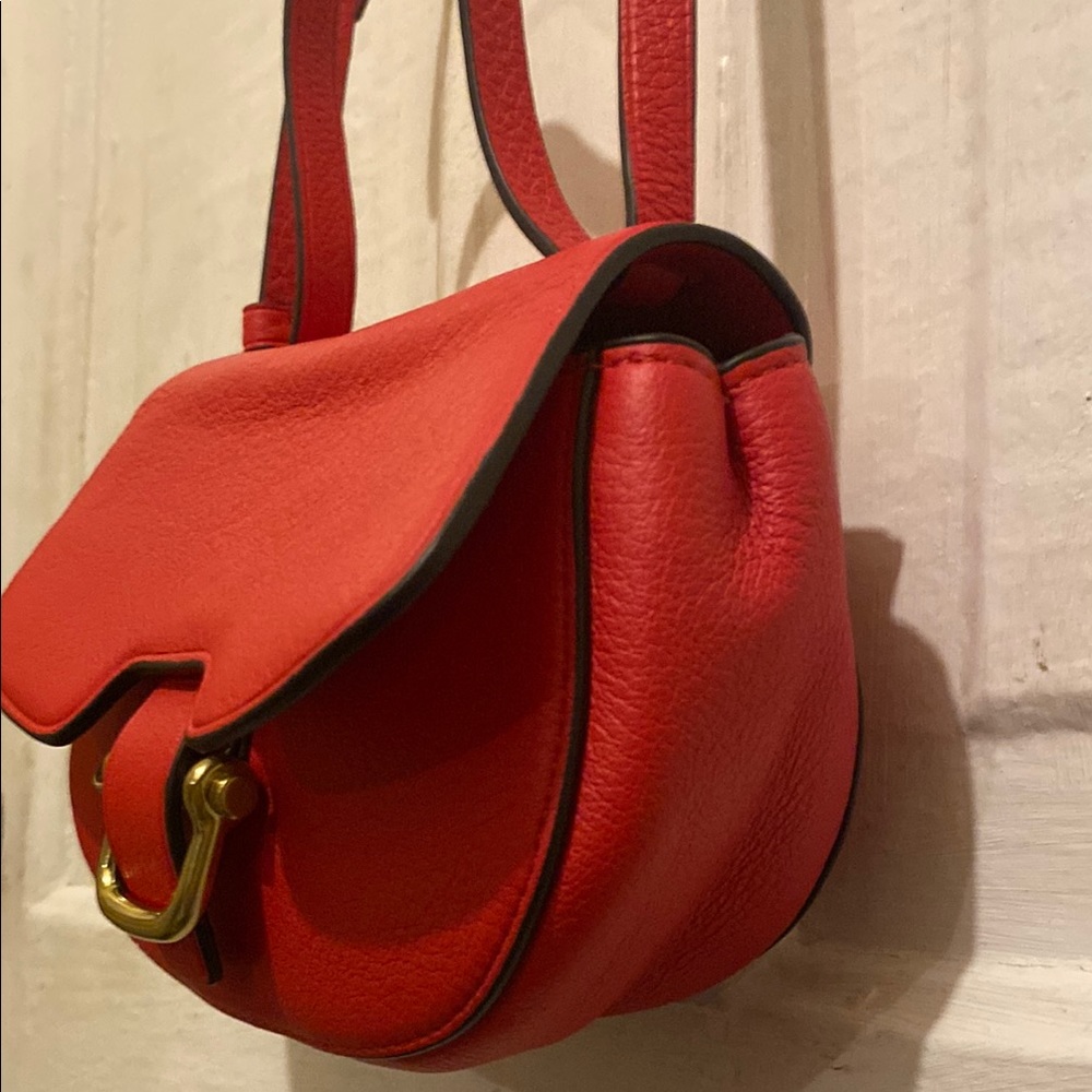 J.Crew 100% Vibrant Red Crossbody Bag with Saddle Shape and Gold Hardware - Picture 3 of 16